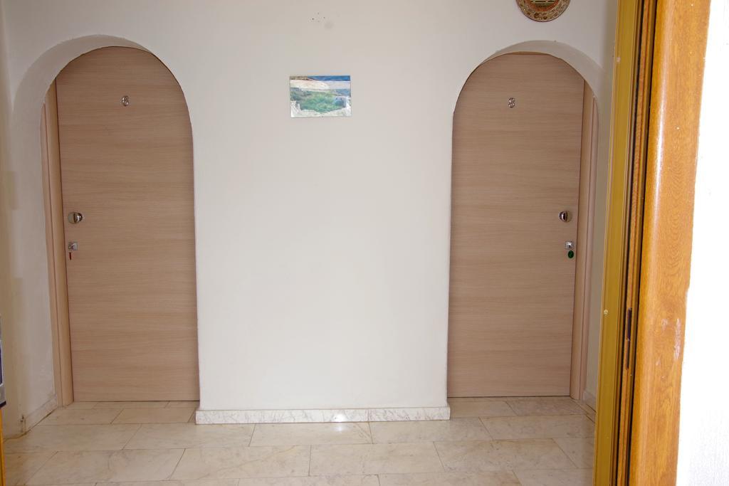 Athina Hotel Koinira Ngoại thất bức ảnh
