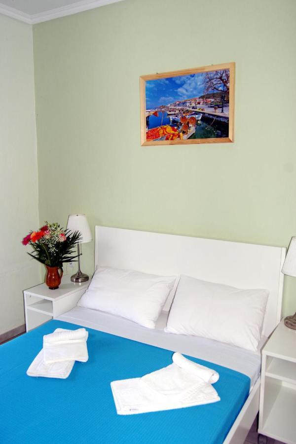 Athina Hotel Koinira Ngoại thất bức ảnh